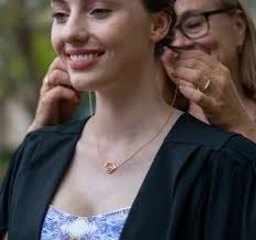 Alumni Digest, October 2022