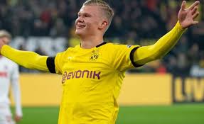 The norwegian is under contract at the bundesliga side until 2024 but has a reported €75m (£66m) release clause, which comes into effect in. Haaland Al Gp Di Monaco Vestito Assurdo Per Il Bomber Del Borussia Foto Areanapoli It