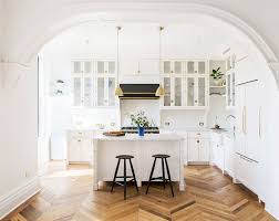 From unique cabinetry solutions to little tricks, these ideas just might help you feel like you've doubled your kitchen's square footage. This Is How To Decorate A Small Kitchen