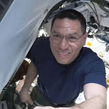 Frank Rubio: quién es astronauta que lleva casi un año en el espacio