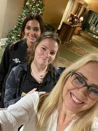 Jayne Hodges's Instagram, Twitter & Facebook