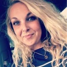 Dana Grandy's Instagram, Twitter & Facebook