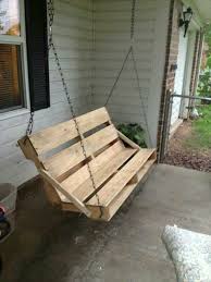 Diy Schaukel Aus Europaletten 25 Marchenhafte Ideen Fur Sie Europaletten Garten Paletten Garten Haus Und Garten