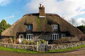 Giants Cottage Circa 1680 Hampshire Thatch And Flint Toit De Chaume Belle Maison Maison Style