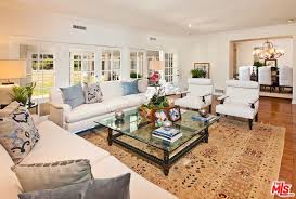 I'm that actor in some of the movies you liked and some you didn't. Tom Hanks And Rita Wilson Sold Two Neighboring Properties For 17 5 Million Architectural Digest