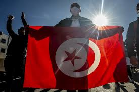 The red and white flag of tunisia, adopted as national flag in 1959, has its origins in the naval ensign of the kingdom of tunis adopted in 1831. Zbdo Ibr535f2m
