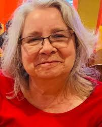 Regina Decker's Instagram, Twitter & Facebook