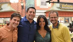 With The Current Amazing Race Team From Rhode Island Jason Case And Amy Diaz Amazing Race Couple Photos Photo