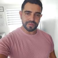 70+ perfiles de «Fermín Torres»