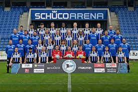 Arminia bielefeld erkämpft punkteteilung gegen eintracht frankfurt eintracht frankfurt kommt unter dem neuen trainer oliver glasner weiter nicht in tritt. Remis Konige Arminia Bielefeld Spielt 1 1 Gegen Frankfurt Wimmer Gleicht Verdient Aus Alm Tobt Radio Bielefeld