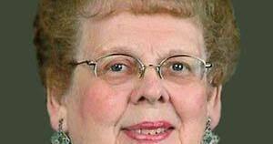 Vivian Busse's Instagram, Twitter & Facebook