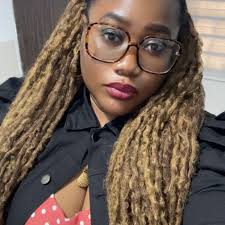 The fact that she saw me in person and recognized me from my book cover is  entirely novel (pun intended lol) and such a blessing to me, like..the  concept of someone buying