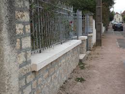 Chaperon Muret 1 M Couvertine Bombee Ciselee Bouchardee Couvre Mur Dessus De Muret To Revetement Exterieur Maison Parement Pierre Exterieur Cloture Maison