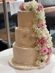 The blossoms give way to black berries in late summer. Asian Wedding Cakes Unique Wedding Cakes From London