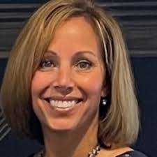 Laura Hartzell's Instagram, Twitter & Facebook