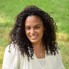 What Is Hair Plopping? How to Plop Curly Hair