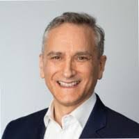 Om Salunkhe's Instagram, Twitter & Facebook