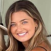 Sarah Wade's Instagram, Twitter & Facebook