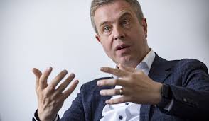 Ich mag es nicht, nur im Elfenbeinturm zu sitzen“