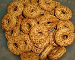 طريقة عمل بسكويت جوز الهند سهل وسريع خطوة بخطوة بالصور مدونة جبنا التايهة Food Recipes Biscuit Recipe