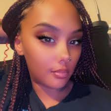 Mariah Childs's Instagram, Twitter & Facebook