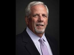 Kendra Collier's Candle Therapy Co. shines a light