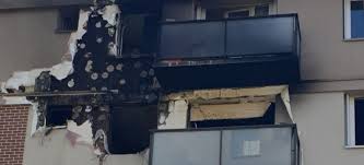 >> toutes les solutions de 94%. Apres L Incendie A Arcueil Sinistres En Colere Et Polemique Politique 94 Citoyens