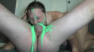 True Deepthroat: Two gallons of green vomit - ThisVid.com