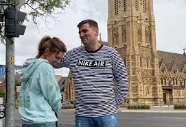 Cei doi profită la maximum de timpul petrecut împreună. Simona Halep È™i Iubitul Ei Toni Iuruc Sunt La Adelaide Sport Magazin