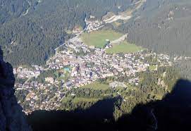 Maybe you would like to learn more about one of these? San Martino Di Castrozza Wikipedia