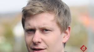 Langgut setzt Elfer an den Pfosten