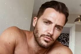 Hair is a part of the human body that cannot be ignored, especially now that the beauty industry has widely picked up for both men and women. Hair Transplant In Turkey Bms Clinics Hair Transplant