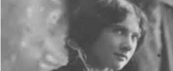 Grace Mchugh's Instagram, Twitter & Facebook