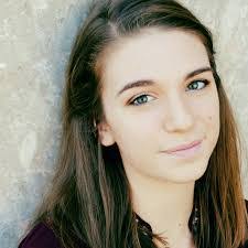 Kayla Lowry's Instagram, Twitter & Facebook