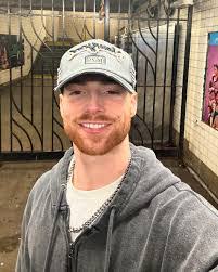 Ira Mitchell's Instagram, Twitter & Facebook