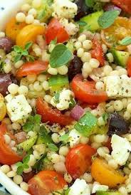 Salade De Couscous Perle Au Feta Olives Kalamata Et Tomates Cerises Roxanne Cuisine Recettes De Katherine Roxanne Veilleux Recipe Delicious Salads Healthy Recipes Food