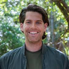 Calvary Chapel Melbourne CEO And Leadership: Executives and Demographics