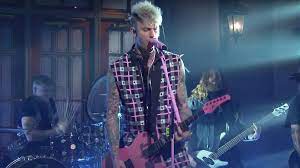 Machine gun kelly makes his first appearance as musical guest. Machine Gun Kelly Delivers Riotous Renditions Of My Ex S Best Friend And Lonely On Saturday Night Live Guitar World