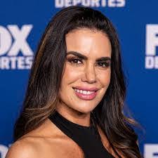 Cecile Joyce's Instagram, Twitter & Facebook