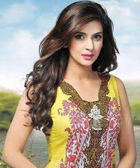 Top 20 Girls Hairstyles For Eid 2020 In Pakistan Pakistani Models Model Hair Beauty