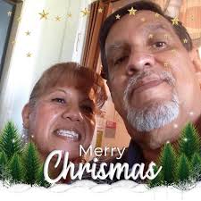 What are some ideas to entertain a 10-year-old and myself in Las Vegas for  a day and a half?