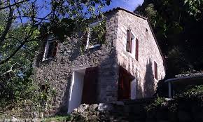 Downloade dieses freie bild zum thema haus korsika landschaft bona aus pixabays umfangreicher sammlung an public domain bildern und videos. Ferienhaus Zicavo Korsika Korsika Zicavo Ferienhaus Im Bergdorf Ferienwohnung Ferienhauser Ferienwohnungen Urlaub Auf Dem Bauernhof Privat