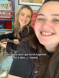 Annie Clark Degradsi