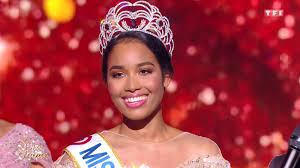 M iss guadeloupe, clémence botino, succède à la polynésienne vaimalam chaves, miss france 2019. Miss France 2020 Est Miss Guadeloupe