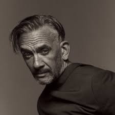 Neil Ashton (@NeilAshtonActor)