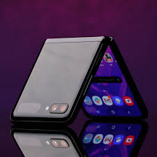 Samsung Galaxy Z Flip review: temper ...