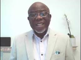 Diane Hofer's Instagram, Twitter & Facebook