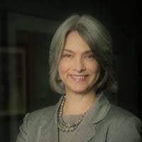 Kari Lucas's Instagram, Twitter & Facebook