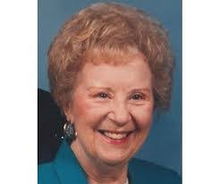 Holly Wellman's Instagram, Twitter & Facebook