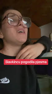 Zal sam ja na ovom svetu najtužnija žena#slavkinca